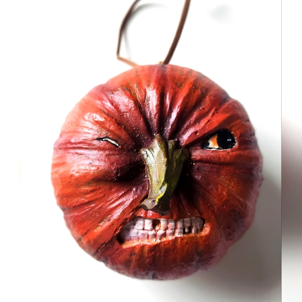 Carved pumpkin ordamnet